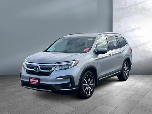 2019 Honda Pilot Touring 8-Passenger