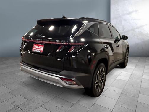 Phantom Black 2026 Hyundai TUCSON Limited