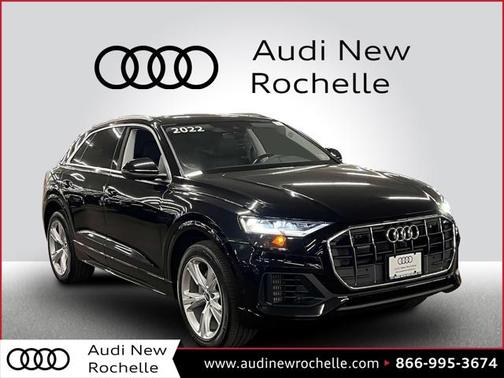 2022 Audi Q8 55 Premium Plus