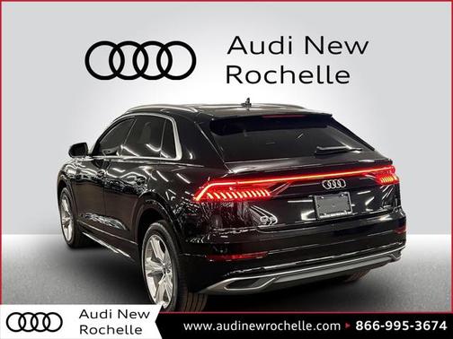 2022 Audi Q8 55 Premium Plus