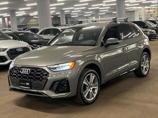 2025 Audi Q5 45 S line Premium