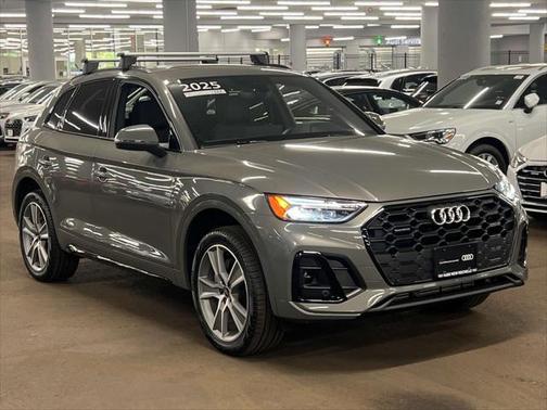 2025 Audi Q5 45 S line Premium