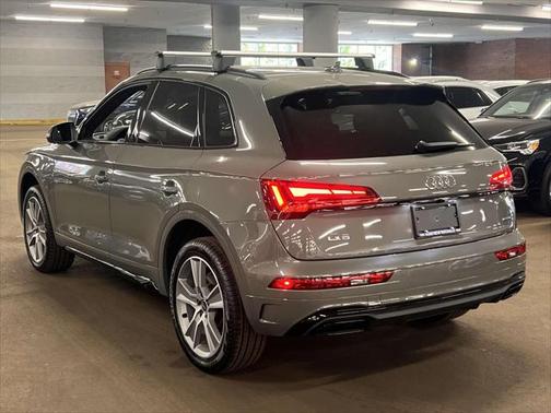 2025 Audi Q5 45 S line Premium