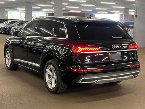 2021 Audi Q7 45 Premium
