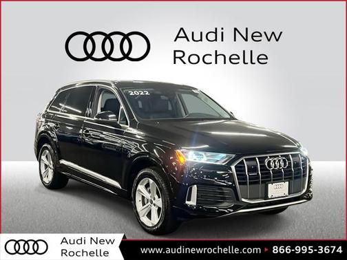 2022 Audi Q7 45 Premium Plus