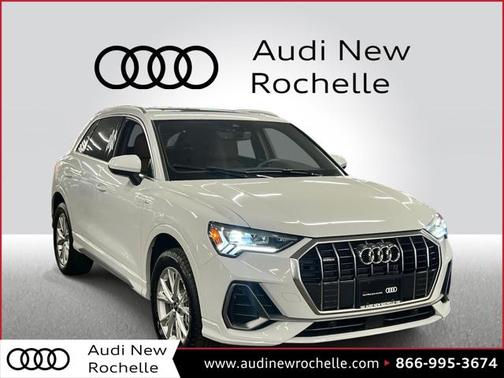 2025 Audi Q3 Premium 45 TFSI S line quattro Tiptronic