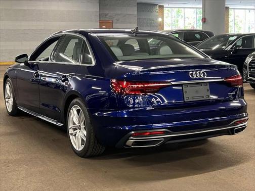 2022 Audi A4 45 S line Premium Plus