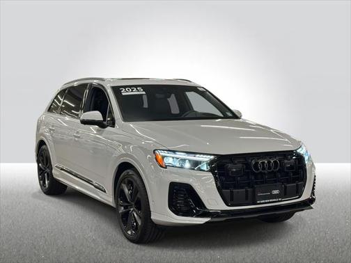 2025 Audi Q7 Prestige 55 TFSI quattro Tiptronic