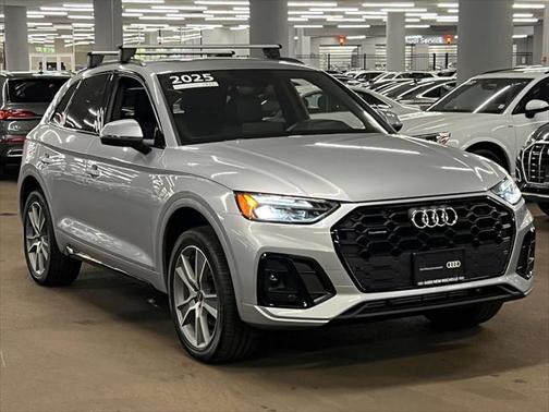2025 Audi Q5 45 S line Premium
