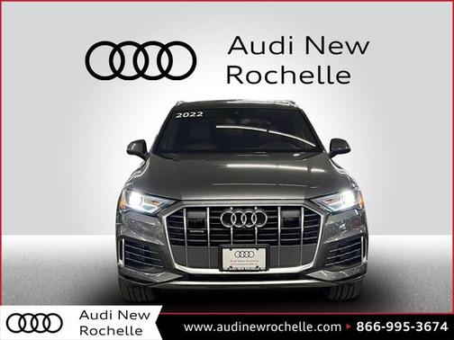2022 Audi Q7 55 Premium Plus