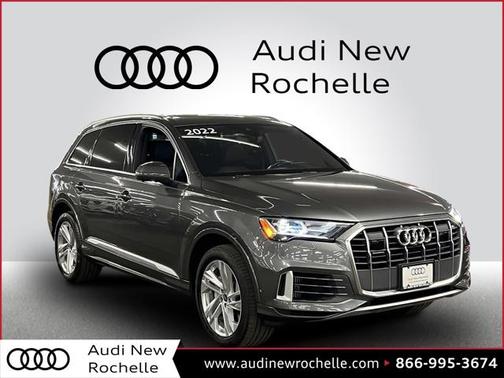 2022 Audi Q7 55 Premium Plus