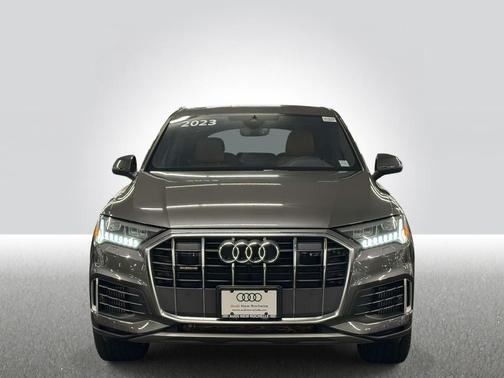 2023 Audi Q7 55 Premium