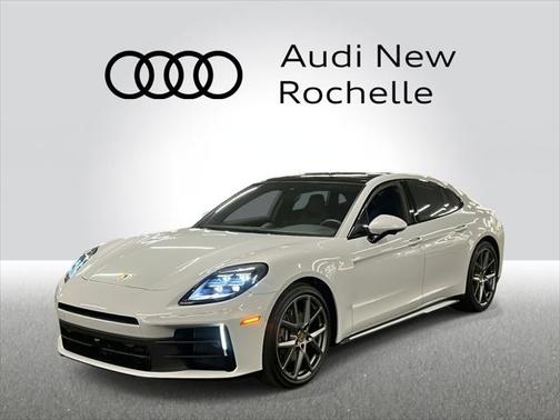 2024 Porsche Panamera 4