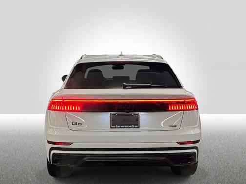 2021 Audi Q8 55 Premium Plus