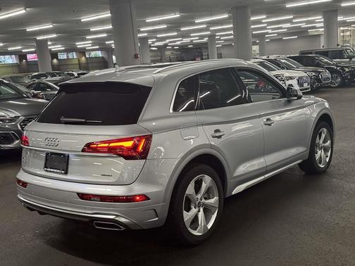 2022 Audi Q5 45 S line Premium Plus
