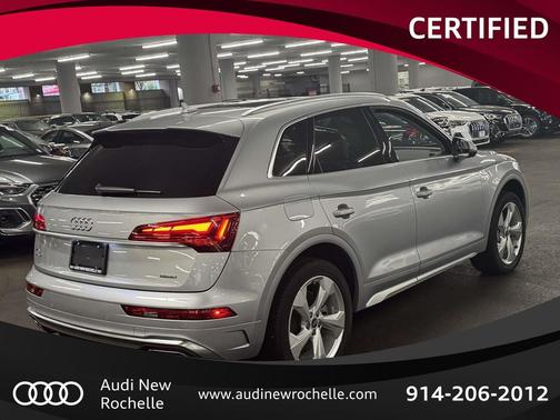 2022 Audi Q5 45 S line Premium Plus