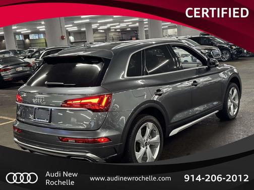 2022 Audi Q5 45 S line Premium Plus