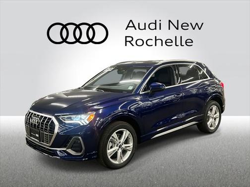 2024 Audi Q3 Premium 45 TFSI S line quattro Tiptronic