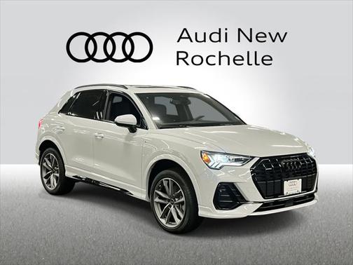2025 Audi Q3 Premium 45 TFSI S line quattro Tiptronic