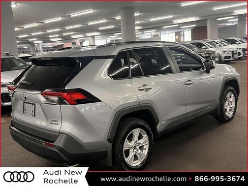 2021 Toyota RAV4 Hybrid XLE