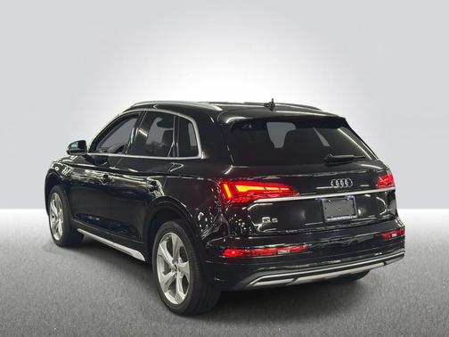 2021 Audi Q5 45 Premium Plus