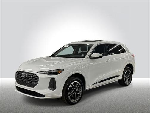 2025 Audi Q5 Premium TFSI quattro S tronic
