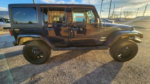 2013 Jeep Wrangler Unlimited Sahara