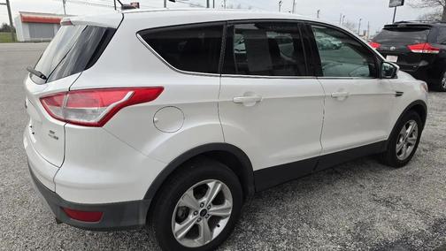 White 2013 Ford Escape SE