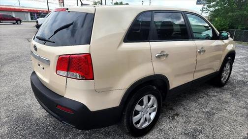 2011 Kia Sorento LX