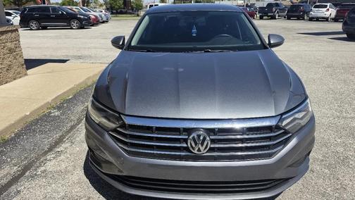 Gray 2019 Volkswagen Jetta 1.4T SE