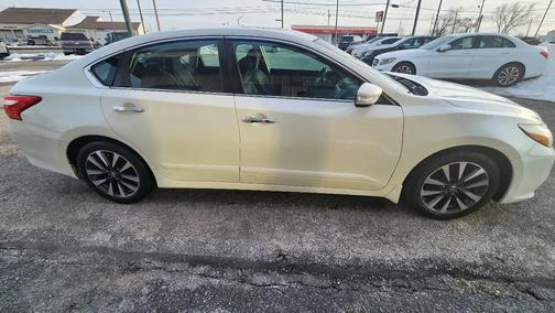 2016 Nissan Altima 2.5 SR