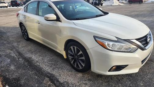 2016 Nissan Altima 2.5 SR