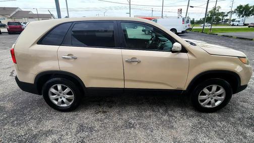 2011 Kia Sorento LX