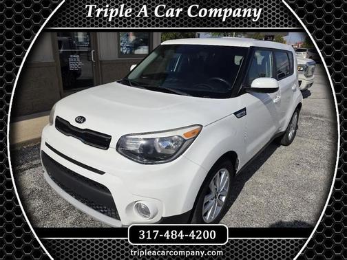 White 2019 Kia Soul +