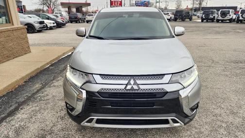 2020 Mitsubishi Outlander SE