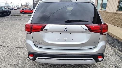 2020 Mitsubishi Outlander SE