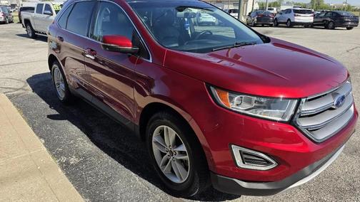 Red 2015 Ford Edge SEL