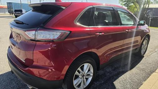 Red 2015 Ford Edge SEL