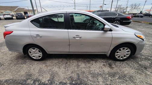 2016 Nissan Versa 1.6 SV