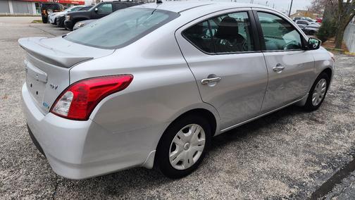 2016 Nissan Versa 1.6 SV