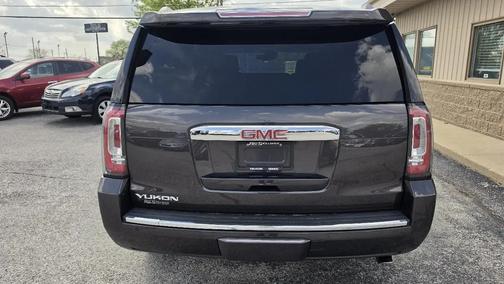 Gray 2017 GMC Yukon Denali