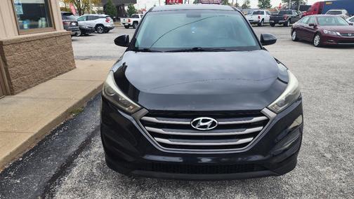 2016 Hyundai TUCSON SE