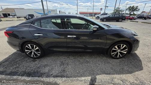 Black 2017 Nissan Maxima 3.5 SV