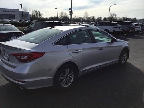 2016 Hyundai SONATA SE