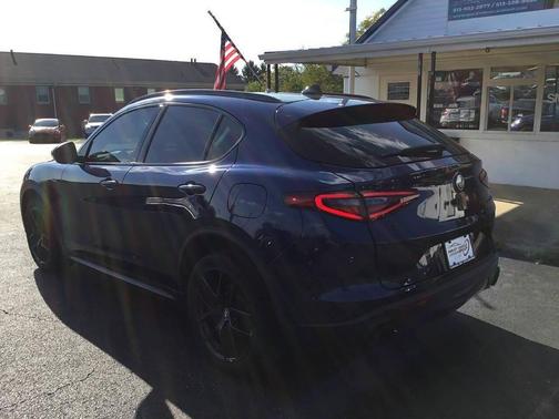 2019 Alfa Romeo Stelvio Base