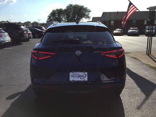 2019 Alfa Romeo Stelvio Base