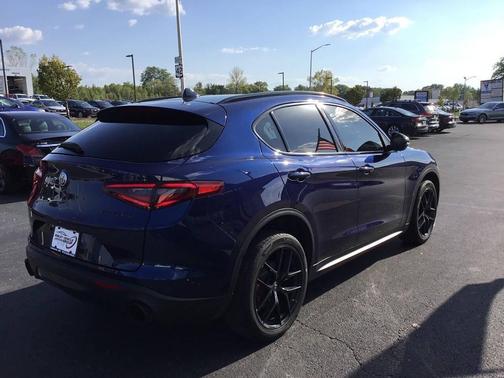 2019 Alfa Romeo Stelvio Base