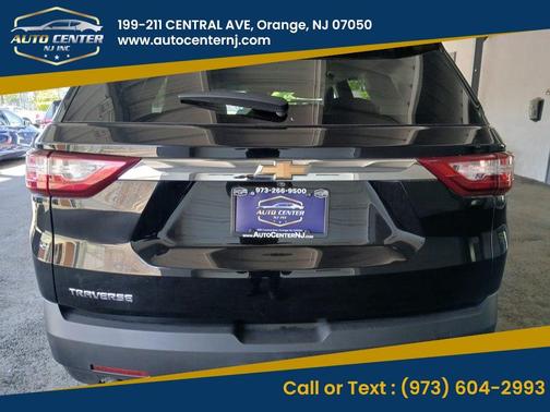 Black 2021 Chevrolet Traverse LS