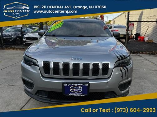Silver 2021 Jeep Cherokee Latitude