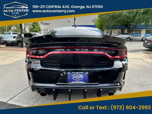 Black 2017 Dodge Charger R/T 392